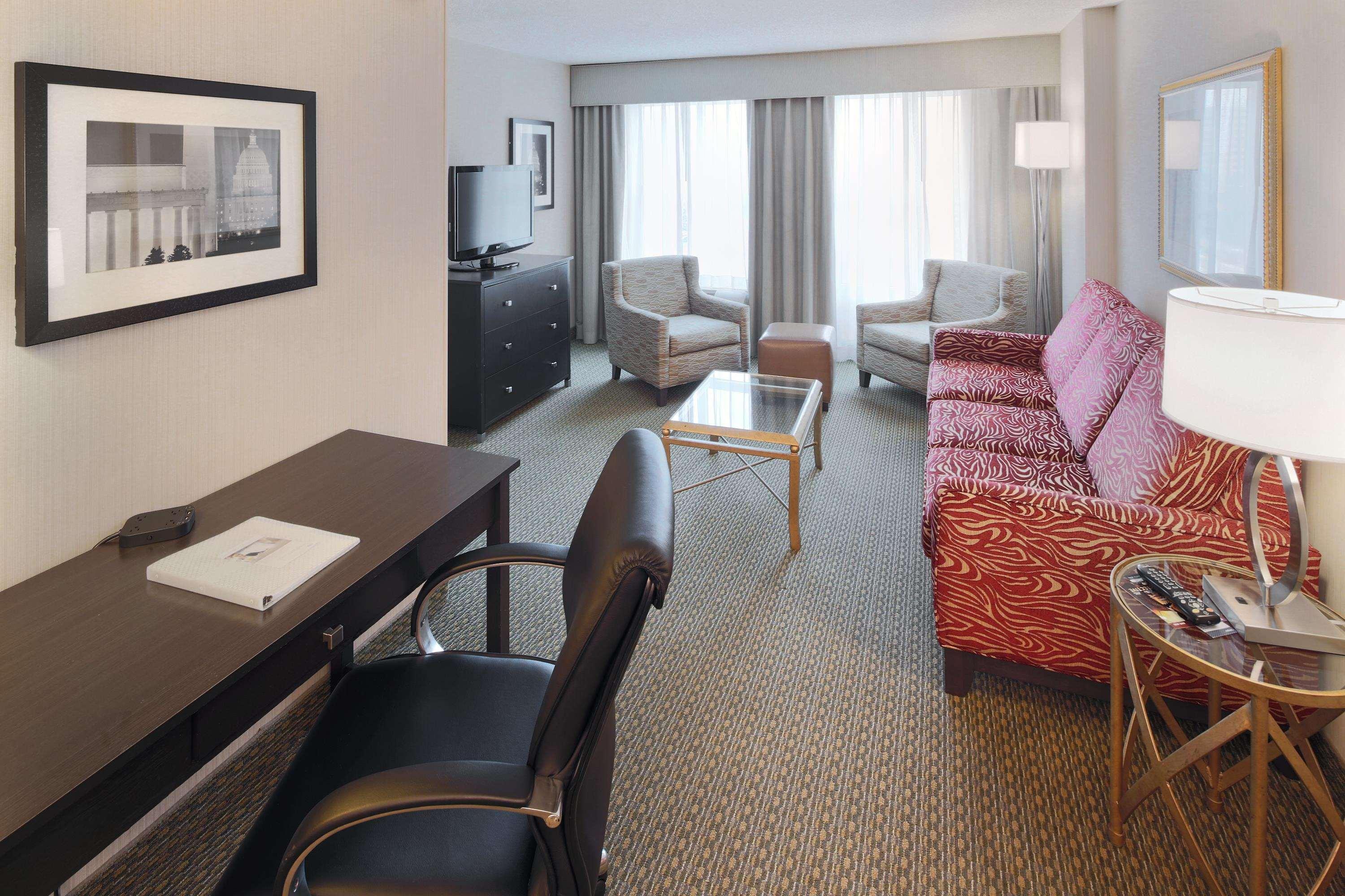Hampton Inn & Suites Arlington Crystal City Dca Extérieur photo