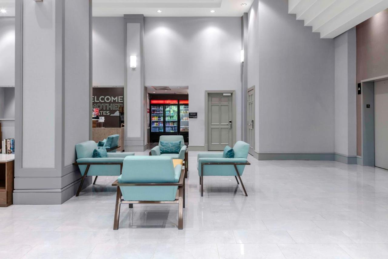 Hampton Inn & Suites Arlington Crystal City Dca Extérieur photo