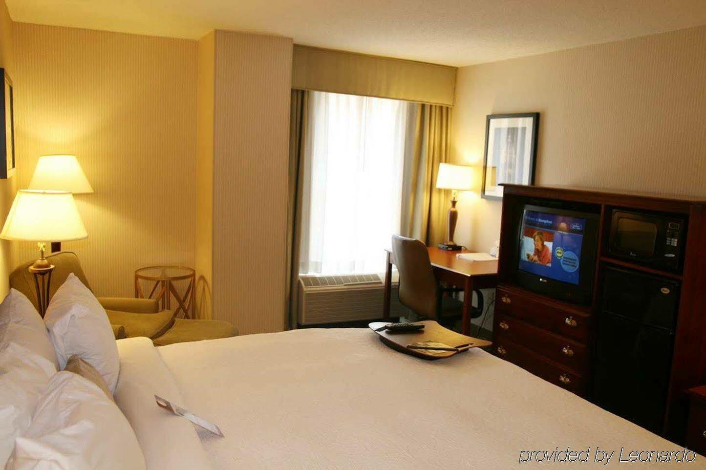 Hampton Inn & Suites Arlington Crystal City Dca Extérieur photo